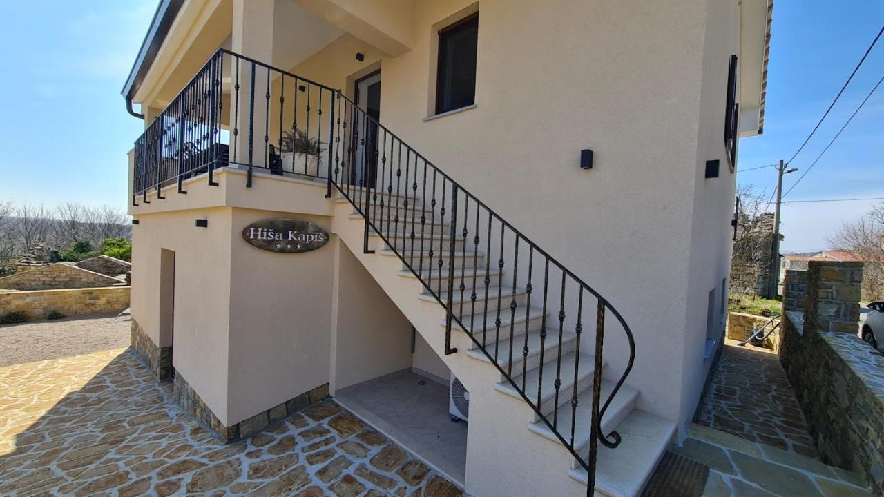 Hisa Kapis With Hot Tube Apartment Koper Luaran gambar