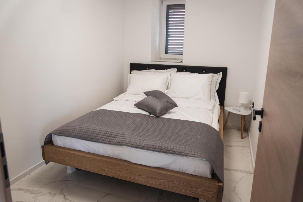 Hisa Kapis With Hot Tube Apartment Koper Luaran gambar