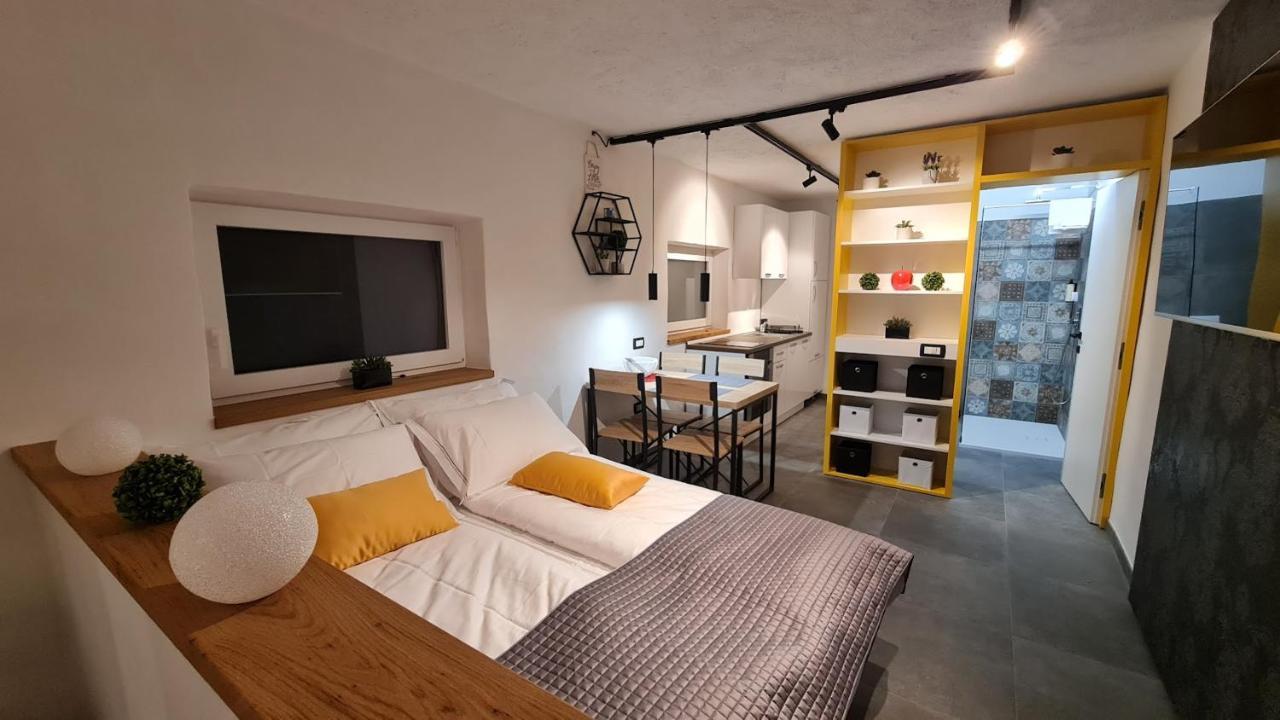 Hisa Kapis With Hot Tube Apartment Koper Luaran gambar