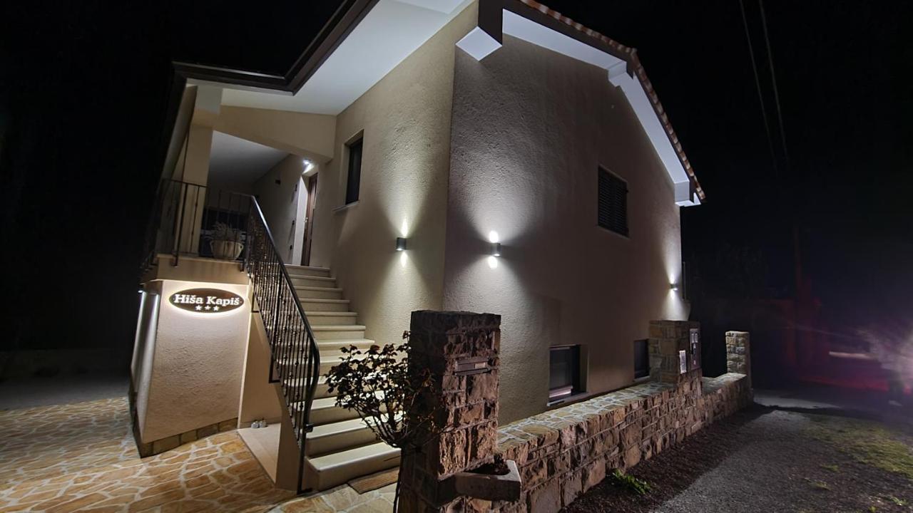 Hisa Kapis With Hot Tube Apartment Koper Luaran gambar